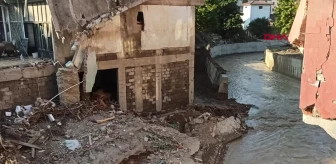 Zonguldak'ta Sel Felaketi: Ev Yıkıldı, Dükkanlar Hasar Gördü