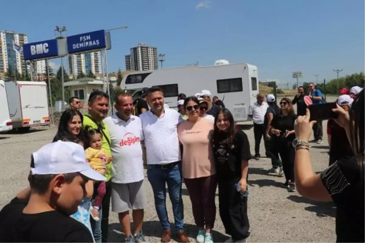 Bolu Belediye Başkanı Tanju Özcan Ankara'ya ulaştı