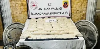 Antalya'da 68 Kilo Eroin Ele Geçirildi, 2 Şüpheli Gözaltına Alındı