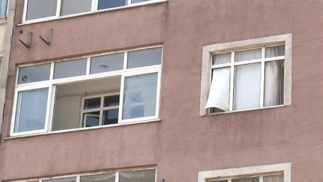 İstanbul'da Derin Dondurucuda Ceset Bulundu İstanbul'da Derin Dondurucuda Ceset Bulundu