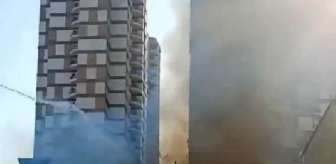 Esenyurt'ta boşaltılan binanın çatısında yangın çıktı