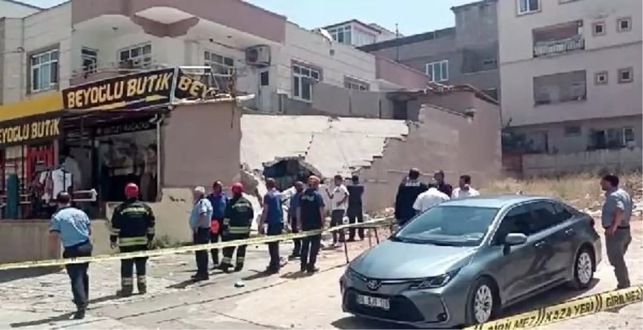 Gaziantep'te İş Yerinin Duvarı Çöktü: 4 Kişi Yaralandı