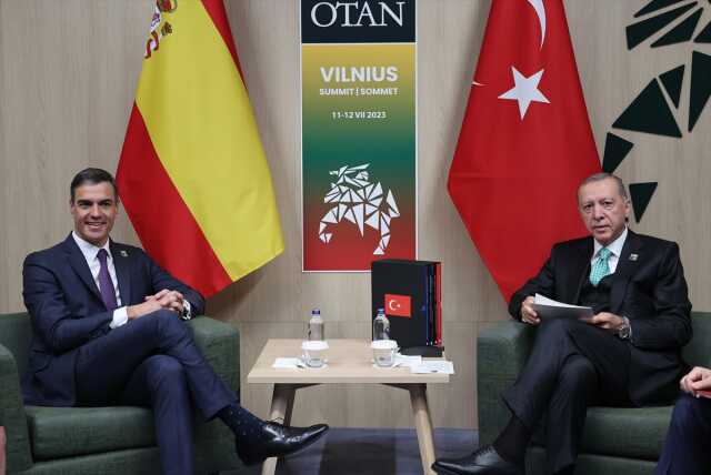 İspanya Başbakanı Sanchez: Cumhurbaşkanı Erdoğan'a Türkiye'nin AB'ye üyelik sürecinde destek sözü verdim İspanya Başbakanı Sanchez: Cumhurbaşkanı Erdoğan'a Türkiye'nin AB'ye üyelik sürecinde destek sözü verdim