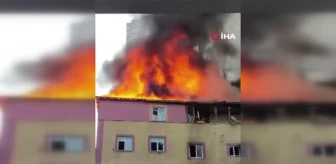 İstanbul'da metruk binada yangın