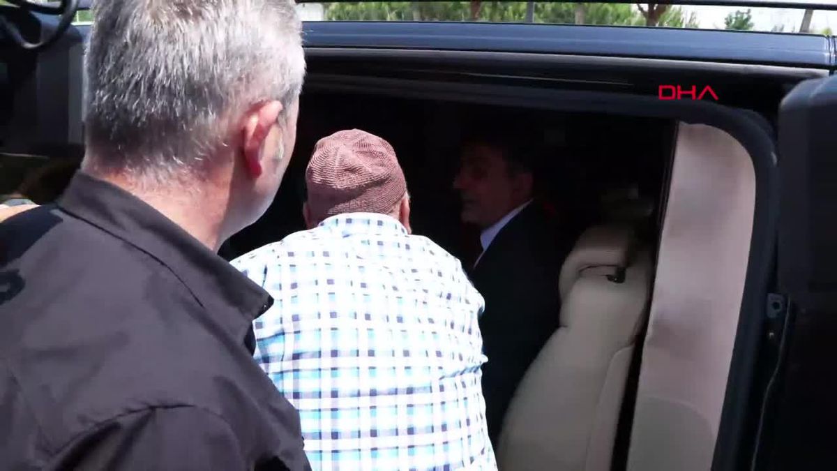 Kılıçdaroğlu, TİP Milletvekili Can Atalay'ı ziyaret etmek için Marmara Cezaevi'ne geldi
