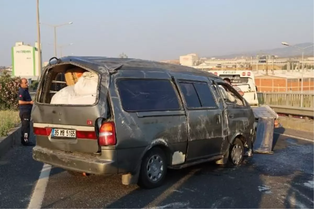 Turgutlu'da Minibüs Kazası: 7 Yaralı