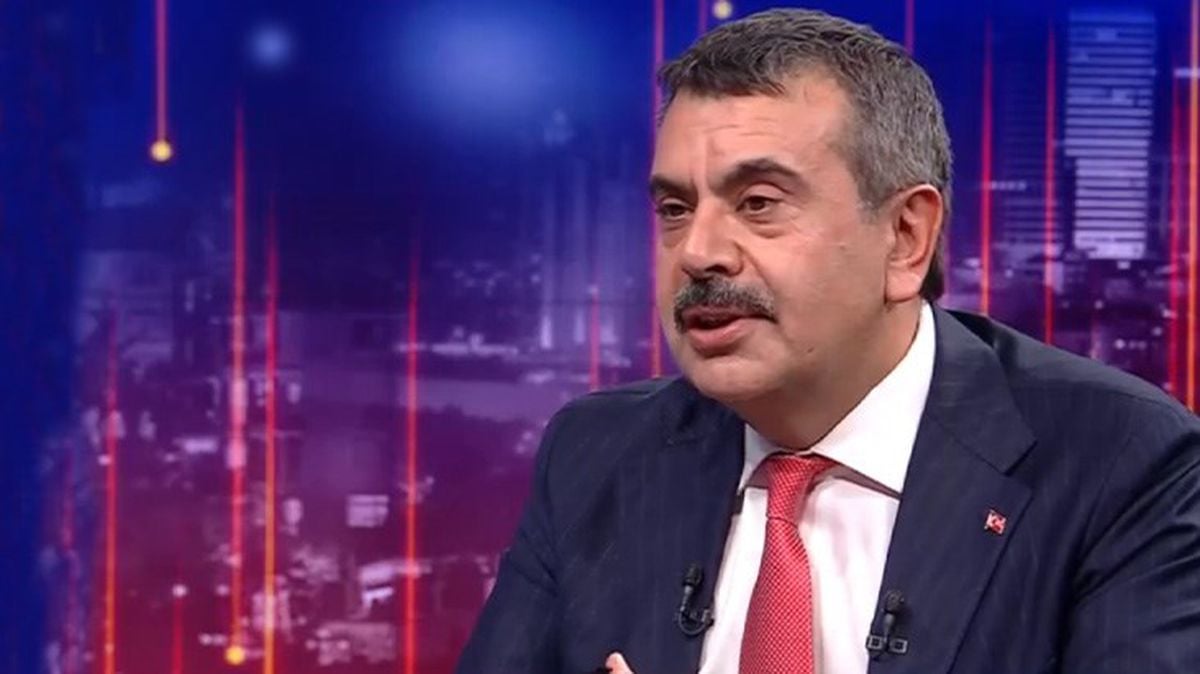 Milli Eğitim Bakanı Yusuf Tekin: Çocuğunu okula göndermeyen veliyi ikna etmek için gerekirse kız okulları açabilmeliyiz