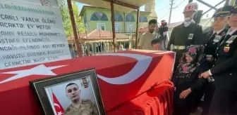 Şehit Sözleşmeli Er Erdem Kavlak'ın Cenazesi Uğurlandı