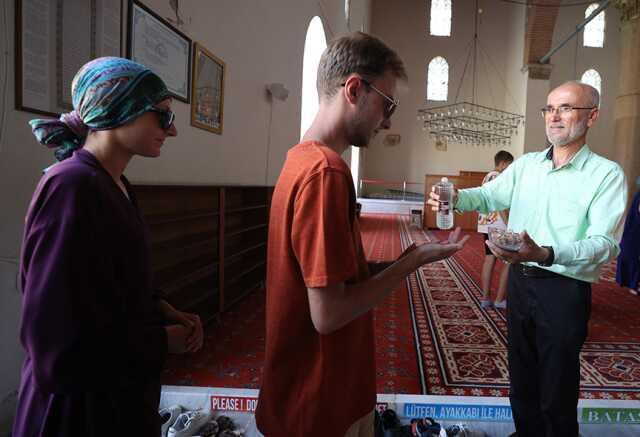 Abdest nasıl alınır erkek? Abdest nasıl alınır erkek resimli, sırasıyla, Hanefi, Şafii nasıl alınır? Erkekler için abdest nasıl alınır? Abdest nasıl alınır erkek? Abdest nasıl alınır erkek resimli, sırasıyla, Hanefi, Şafii nasıl alınır? Erkekler için abdest nasıl alınır?