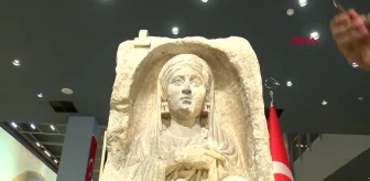 Zeugma Antik Kenti'nden İtalya'ya Kaçırılan Mezar Steli Türkiye'ye İade Edildi
