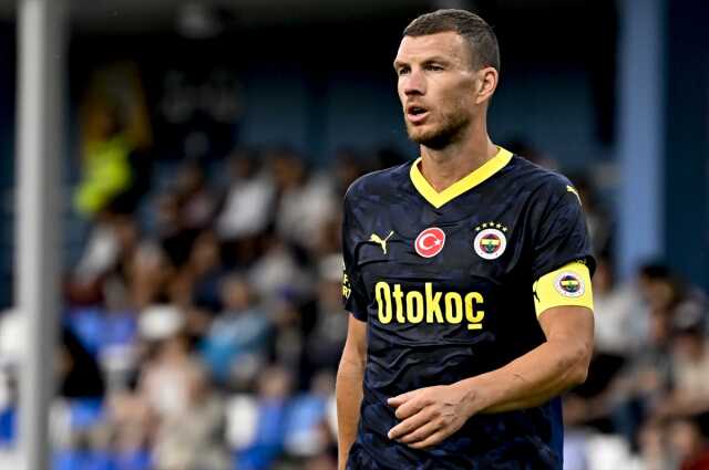 Fenerbahçe'nin yeni kaptanı Edin Dzeko oldu
