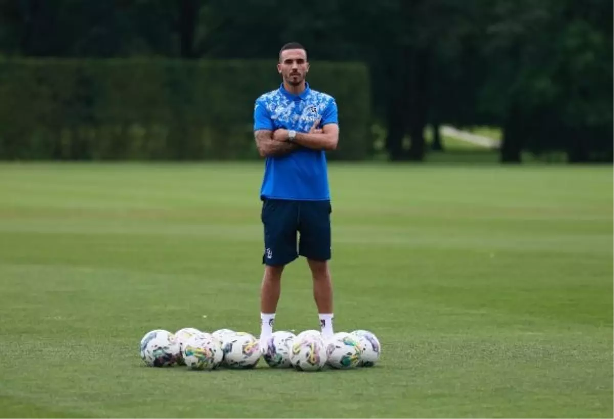 Trabzonspor'da yeni transfer Kourbelis: Burada iyi bir iz bırakmak istiyorum