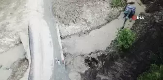 Sel felaketinin yaraları sarılıyor, zarar gören yollar onarılıyor