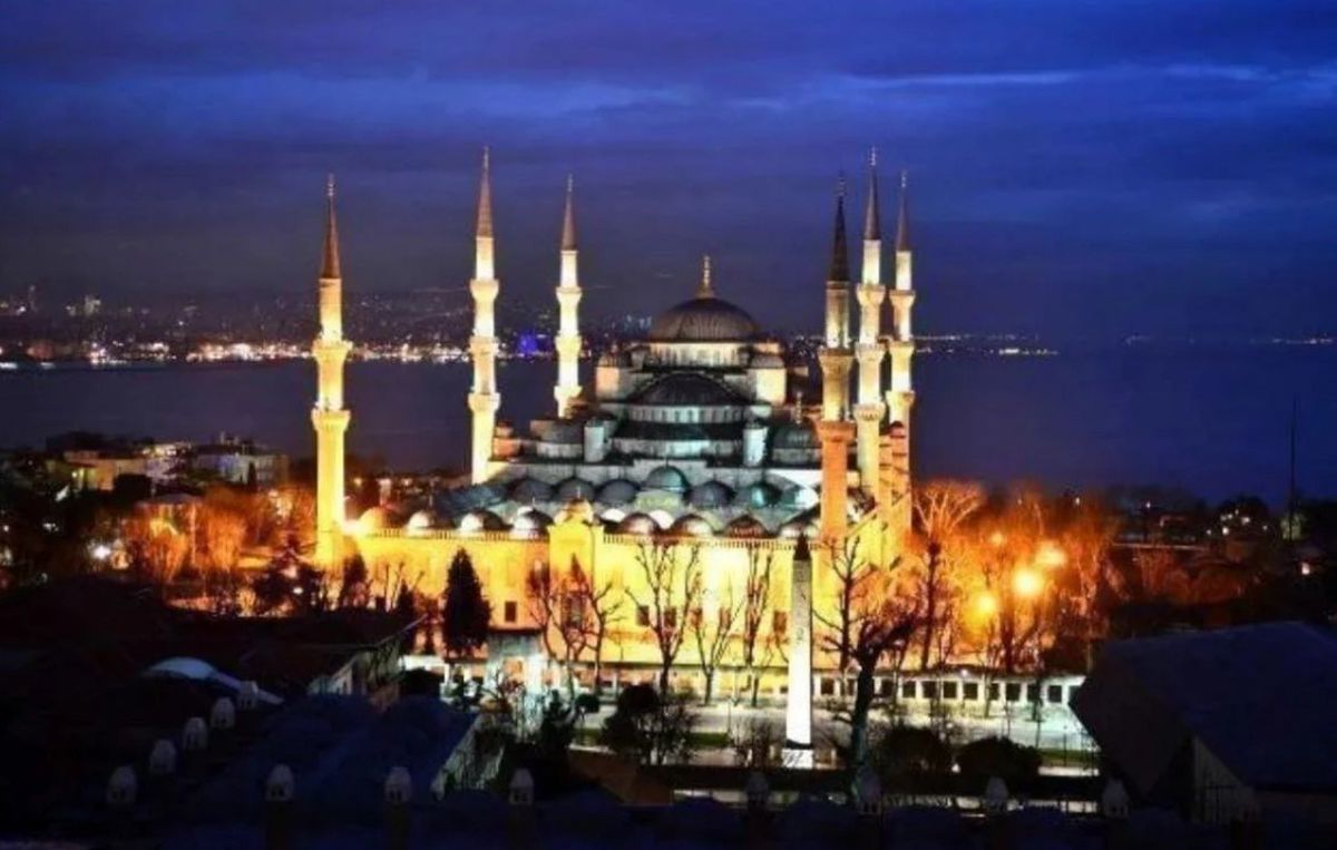 14 Temmuz Cuma selası ne zaman okunur? İstanbul, Ankara, İzmir sela ne zaman okunur? Cuma selası saat kaçta okunuyor?
