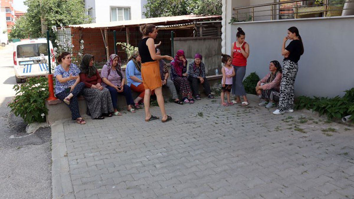 7 aylık bebek ana kucağından düşerek hayatını kaybetti