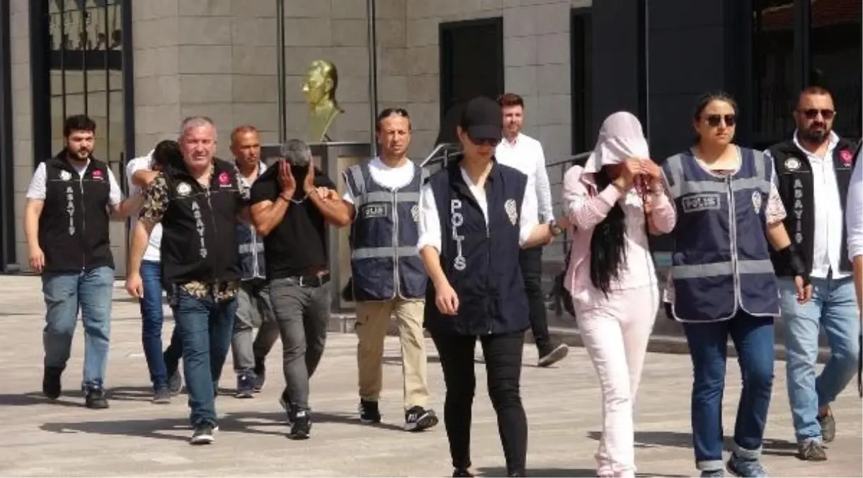 Çanakkale'de Yabancı Uyruklu 21 Kadına Fuhuş Yaptıran Çeteye Operasyon