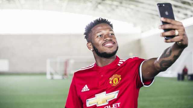 Galatasaray büyük oynuyor! Manchester United'ın yıldızı Fred için ilk teklif yapıldı Galatasaray büyük oynuyor! Manchester United'ın yıldızı Fred için ilk teklif yapıldı