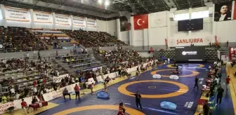 Şanlıurfa'da Seyit Hışırlı U-11- U13 Grekoromen Güreş Türkiye Şampiyonası Başladı