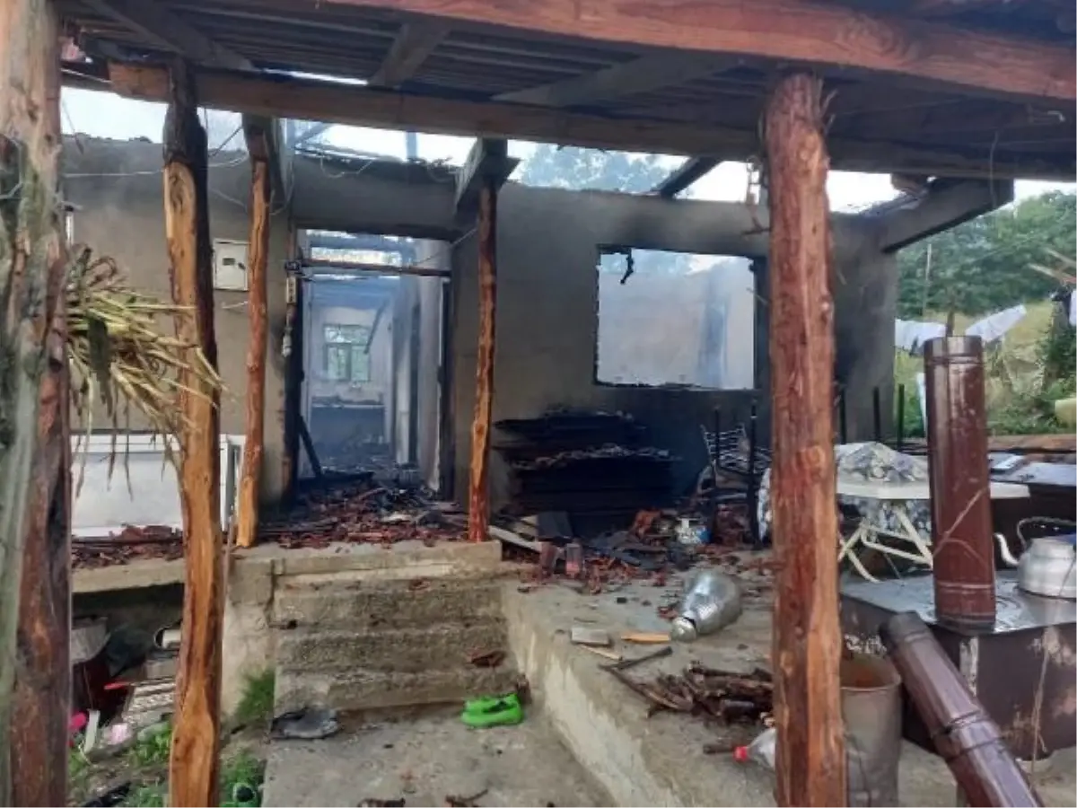Sinop'ta evlerinde yangın çıkan çift ölü olarak bulundu