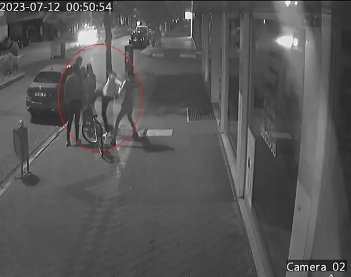 IĞDIR'da Garsonlara Saldırı: Şüpheliler Aranıyor