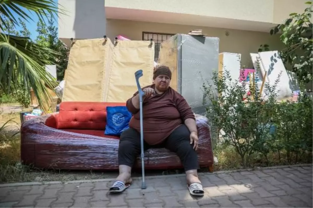 Engelli Kadın Tahliye Edildi, Sokakta Kaldı