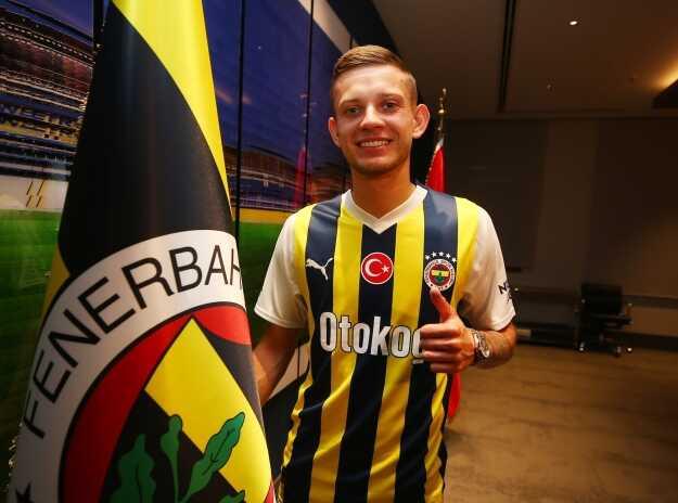 Fenerbahçe'de 10 numarayı kim giyecek? Fenerbahçe'de 10 numaralı yıldız futbolcu kim olacak, transfer mi edilecek?