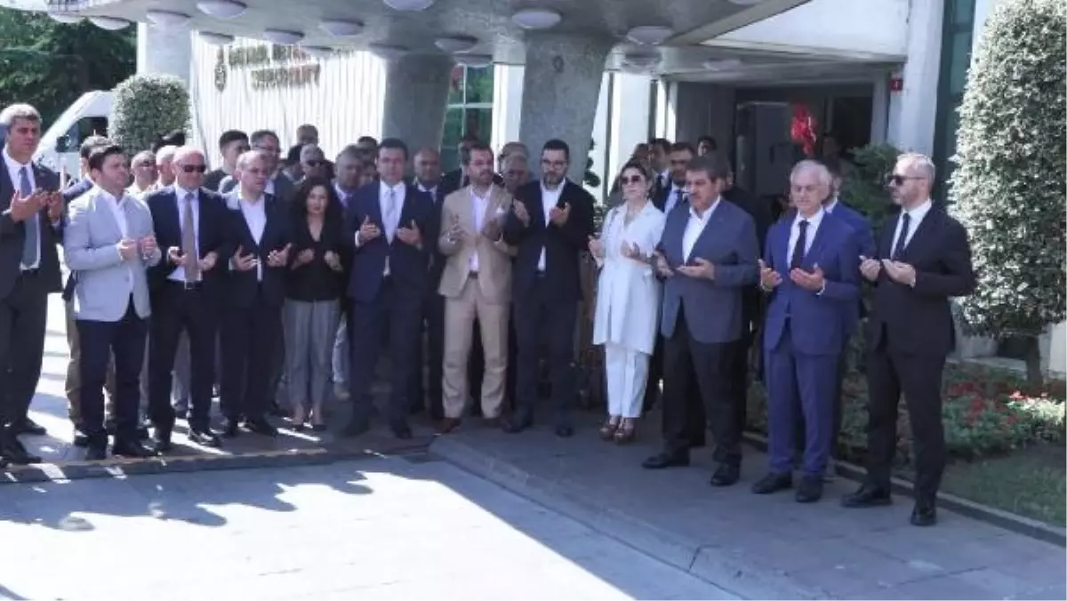 İstanbul Büyükşehir Belediyesi'nde 15 Temmuz Şehitleri Anma Töreni