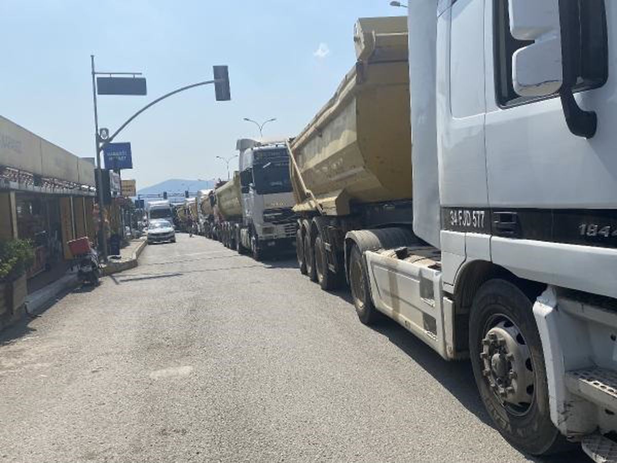 Tuzla'da hafriyat kamyonu tartışması