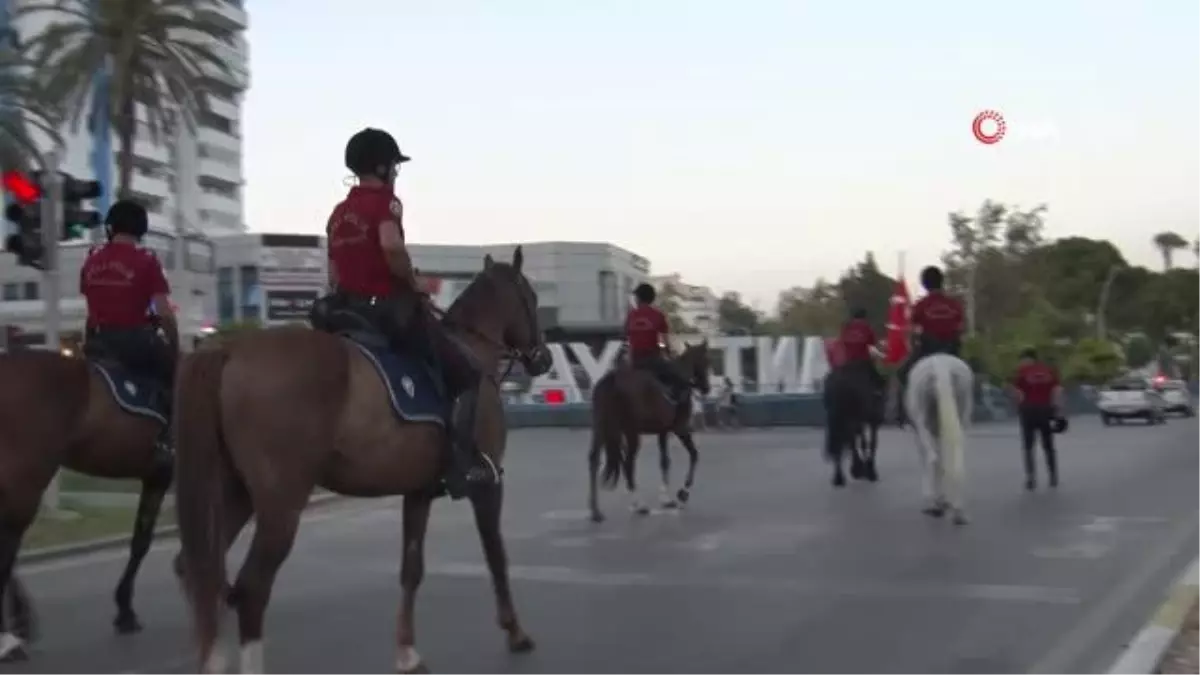 Antalya 15 Temmuz'da tek yürek oldu