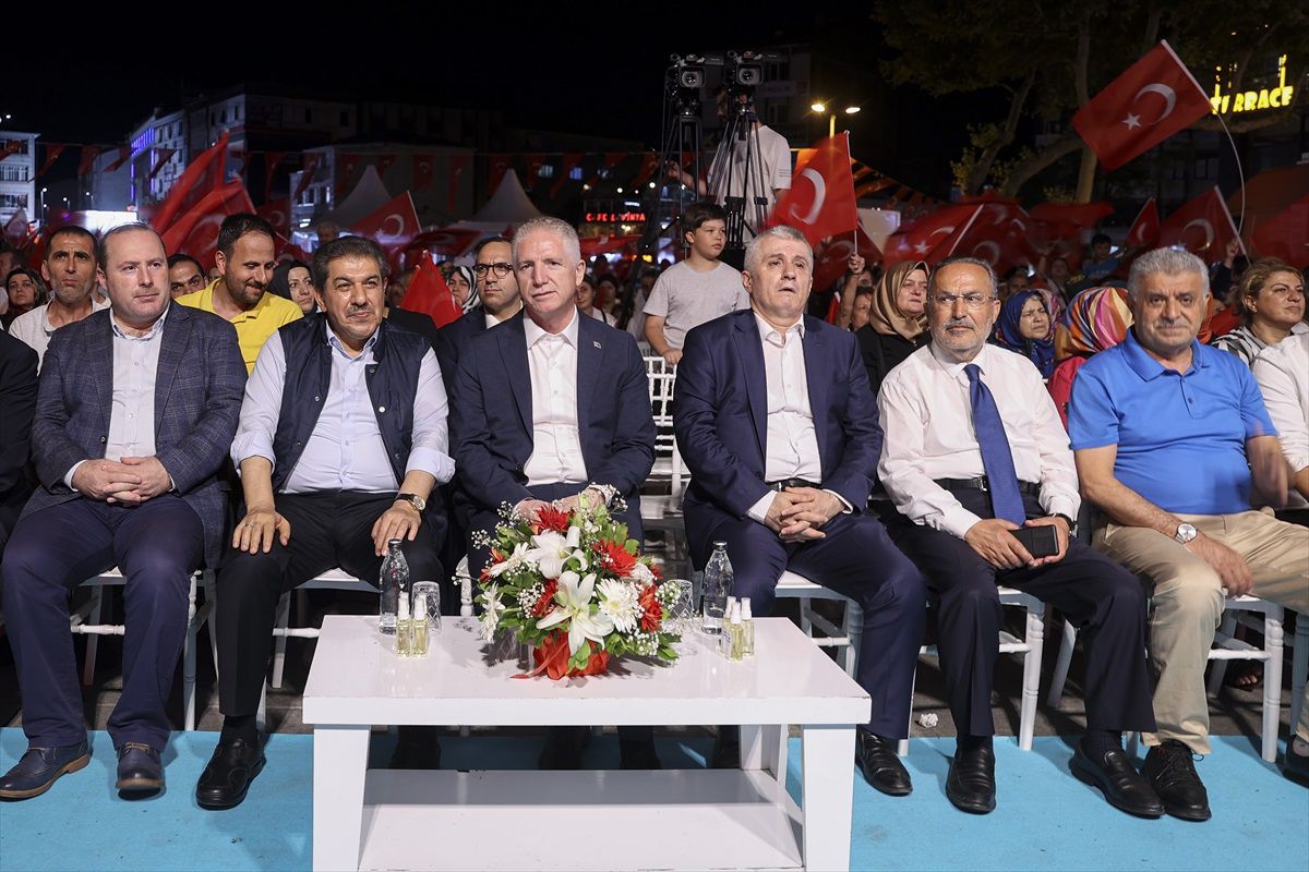 Esenler'de 15 Temmuz Demokrasi ve Milli Birlik Günü etkinlikleri düzenlendi