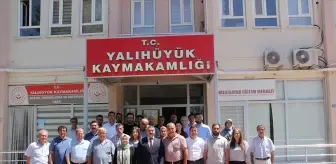 Yalıhüyük Kaymakamı İbrahim Yazıcı'ya veda yemeği düzenlendi