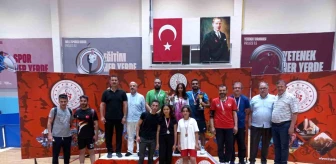 Afyonkarahisar Tınaztepe Spor Salonunda 15 Temmuz Şehitleri Anısına Masa Tenisi Turnuvası Düzenlendi