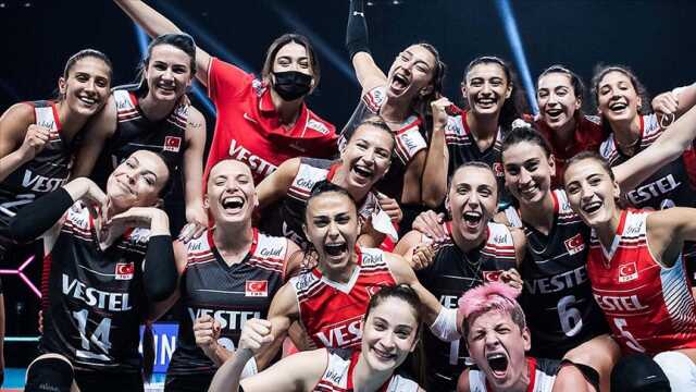 A Millî Voleybol Takımı ne kadar kazandı, kazanıyor? Filenin Sultanları ne kadar kazandı? Filenin Sultanları büyük ödül ne kadar?