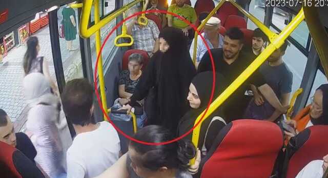 Dolmuşta çarşaflı genç kıza ağır hakaret! Sözleri yenilir yutulur cinsten değil