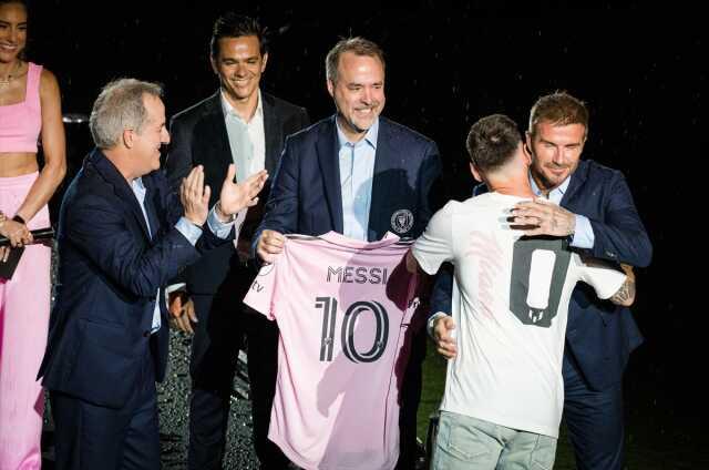 Dünya futbolunda eşine az rastlanır karşılama! Lionel Messi, ABD'yi salladı Dünya futbolunda eşine az rastlanır karşılama! Lionel Messi, ABD'yi salladı