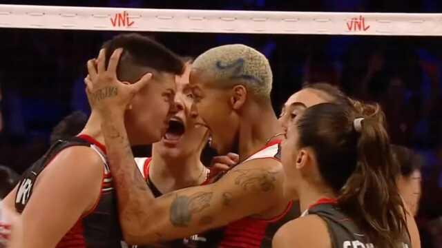 FIVB Milletler Ligi Finali'nde A Milli Kadın Voleybol Takımı, Çin'i 3-1 mağlup ederek şampiyon oldu