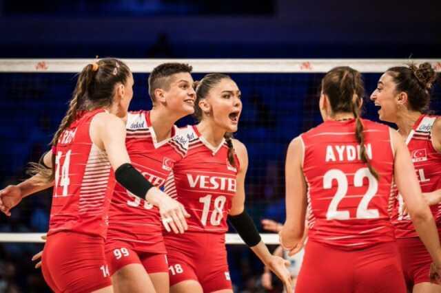 FIVB Milletler Ligi Finali'nde A Milli Kadın Voleybol Takımı, Çin'i 3-1 mağlup ederek şampiyon oldu