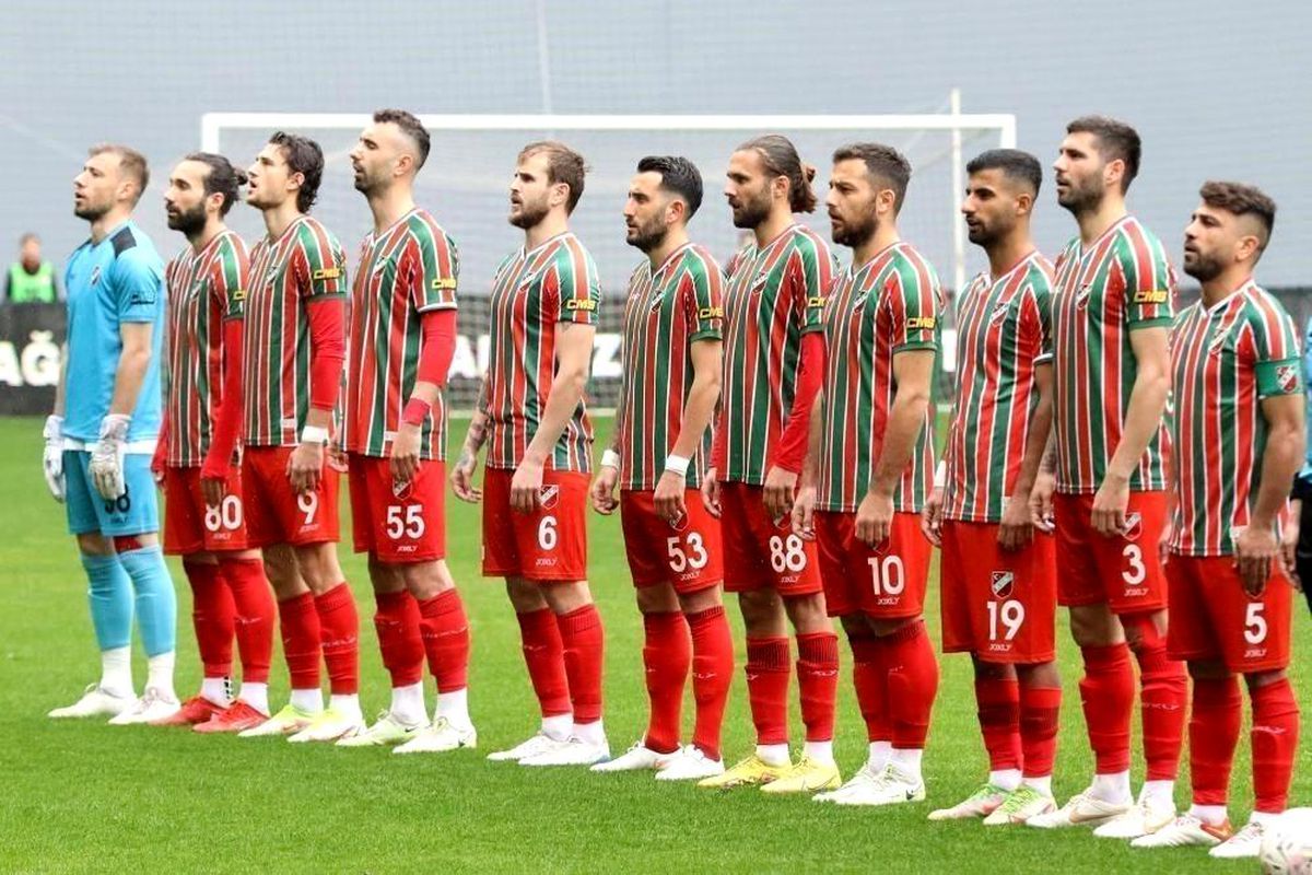 Karşıyaka'da birçok oyuncuyla yollar ayrıldı