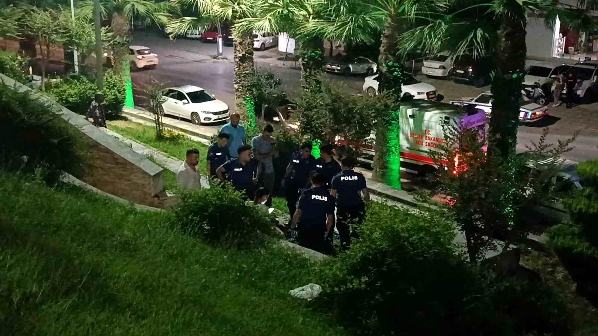 Gebze'de parkta başından vurulmuş halde ölü bulunan genç adam