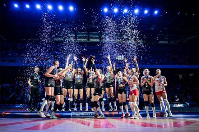 Tarih yazan A Milli Kadın Voleybol Takımı'ndan çılgın gelirin sahibi oldu Tarih yazan A Milli Kadın Voleybol Takımı'ndan çılgın gelirin sahibi oldu