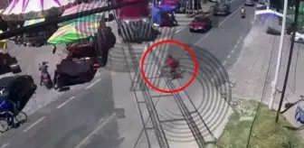 Trenin geldiğini fark etmeyen adamın dikkatsizliği pahalıya patladı
