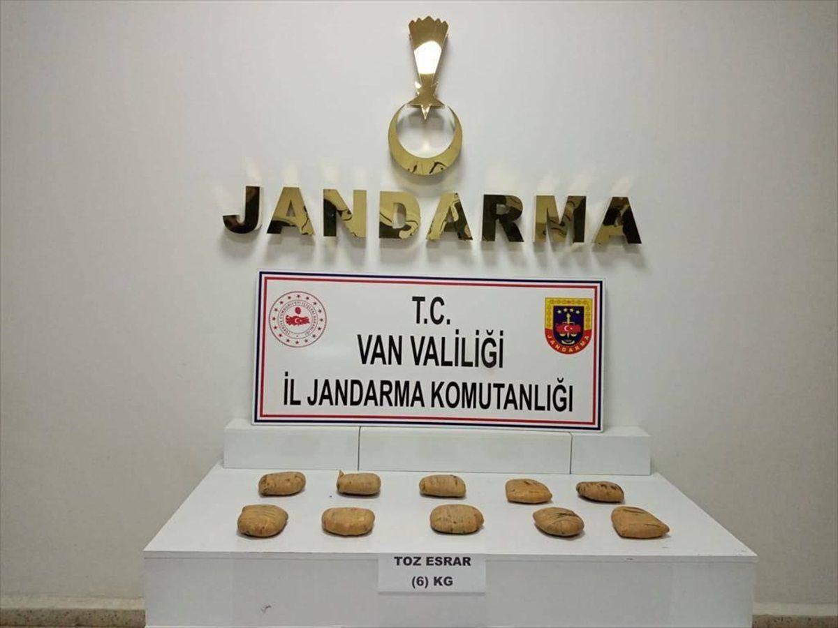 Van'ın Başkale ilçesinde 6 kilogram esrar ele geçirildi