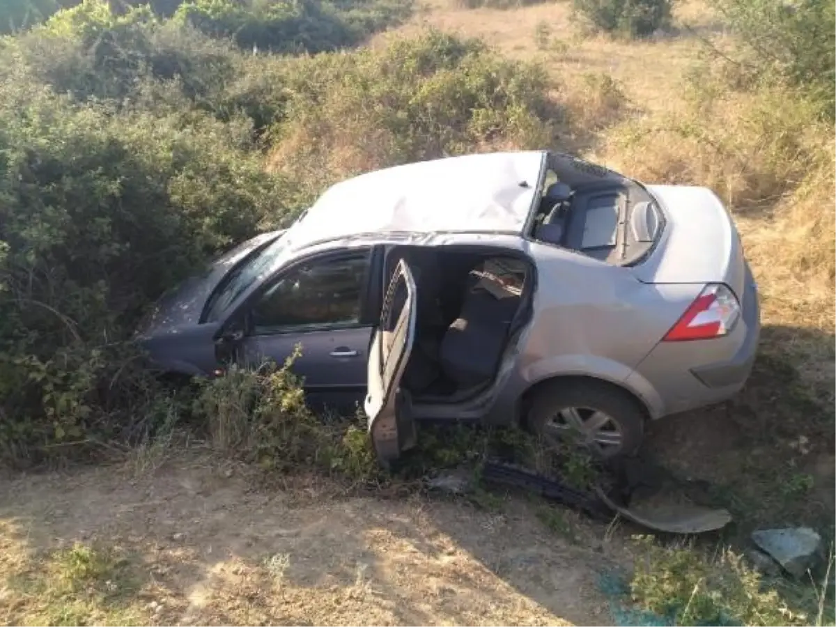 Keşan'da otomobil şarampole devrildi: 4 yaralı