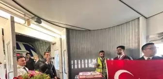 A Milli Kadın Voleybol Takımı Şampiyonluk Pastası Kesti