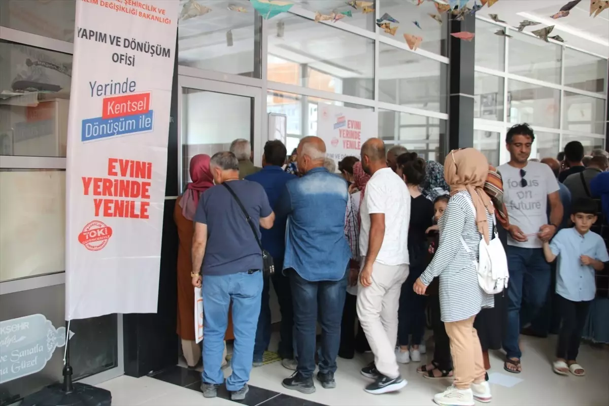 Malatya'da Depremzedelere Yapım ve Dönüşüm Ofisleri Açıldı