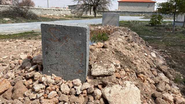 Caniliğini deliliğe vurması işe yaramadı! 3 yaşındaki kızını boğazını keserek öldüren anneye müebbet hapis istemi
