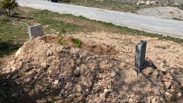 Caniliğini deliliğe vurması işe yaramadı! 3 yaşındaki kızını boğazını keserek öldüren anneye müebbet hapis istemi