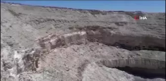 Çıralı Obruk Gölü'nün eski görüntüsünden eser kalmadı