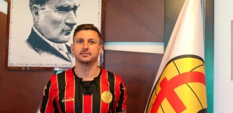 Eskişehirspor, Bartınspor'dan Kerem Eryılmaz'ı transfer etti