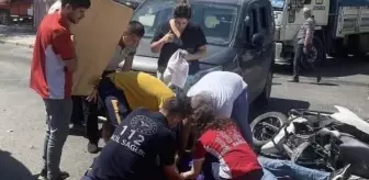 İzmir'de minibüsle çarpışan motosikletli kurye hayatını kaybetti